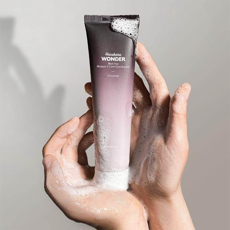 Haruharu Wonder - Black Rice Moisture 5.5 Soft Cleansing Gel